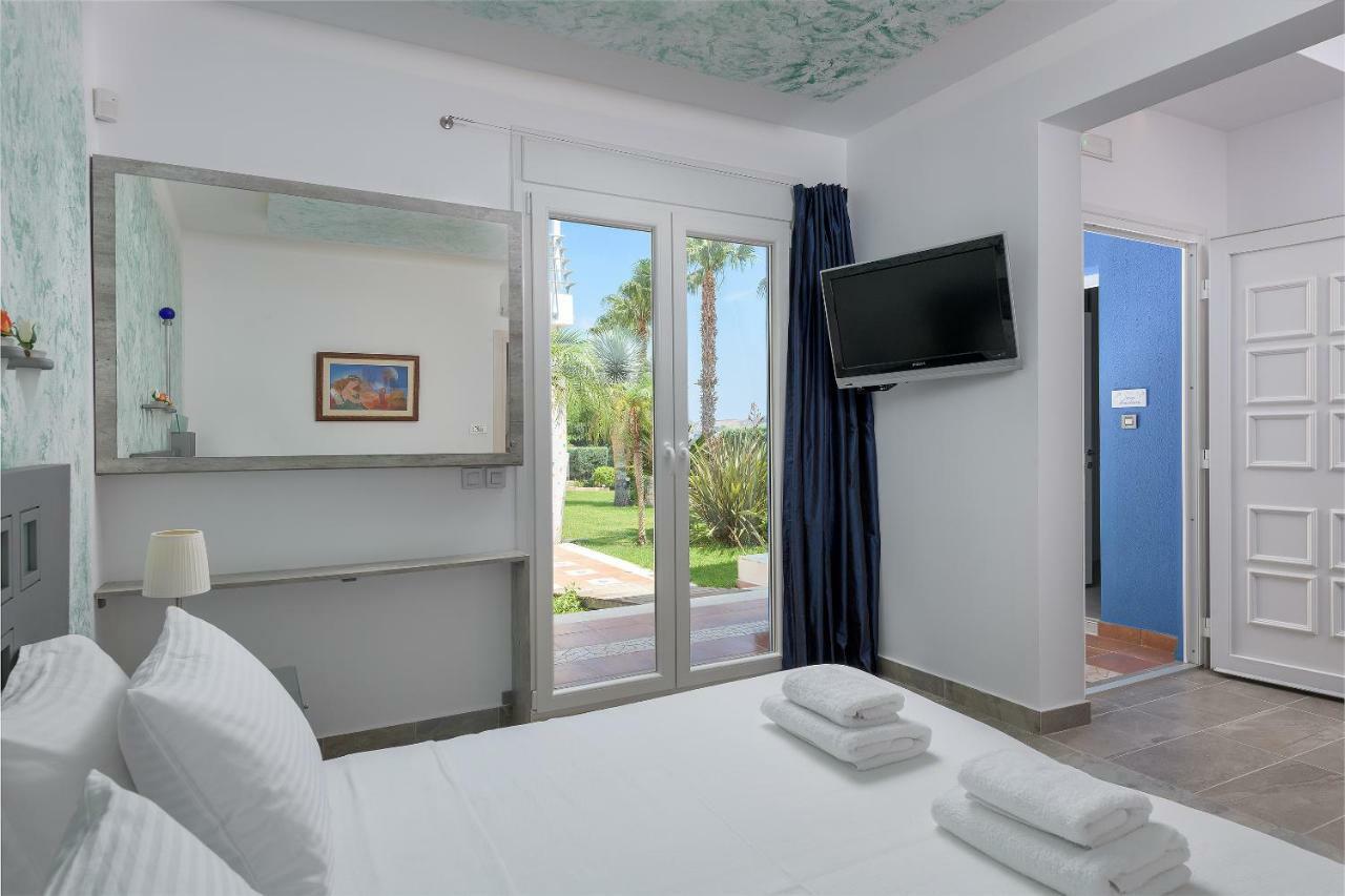 Grande Dame Villa Of Rhodes Asgourou Bagian luar foto