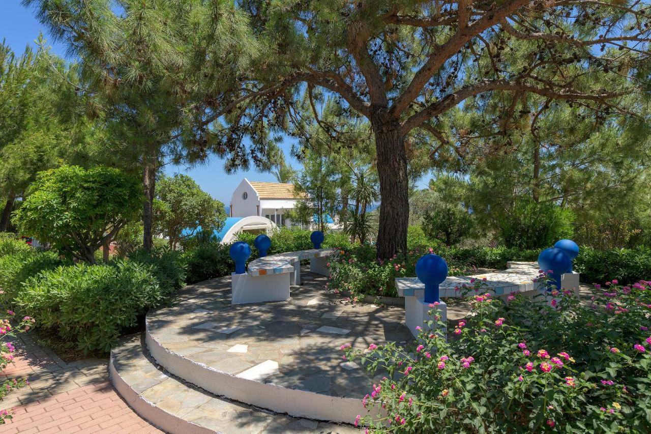 Grande Dame Villa Of Rhodes Asgourou Bagian luar foto