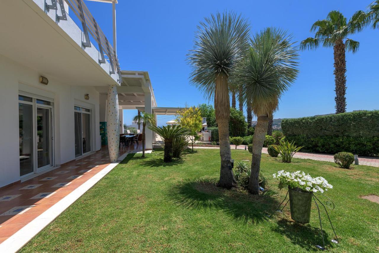 Grande Dame Villa Of Rhodes Asgourou Bagian luar foto